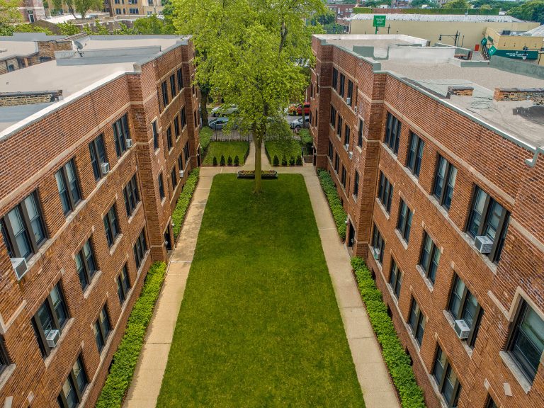634 W Cornelia Drone Exterior 1 768x576